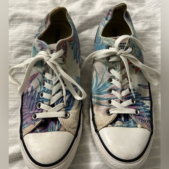 Converse Chuck Taylor All Star Tropical Leaf Sneakers Women’s Size 11 Men’s 9 - Picture 1 of 9